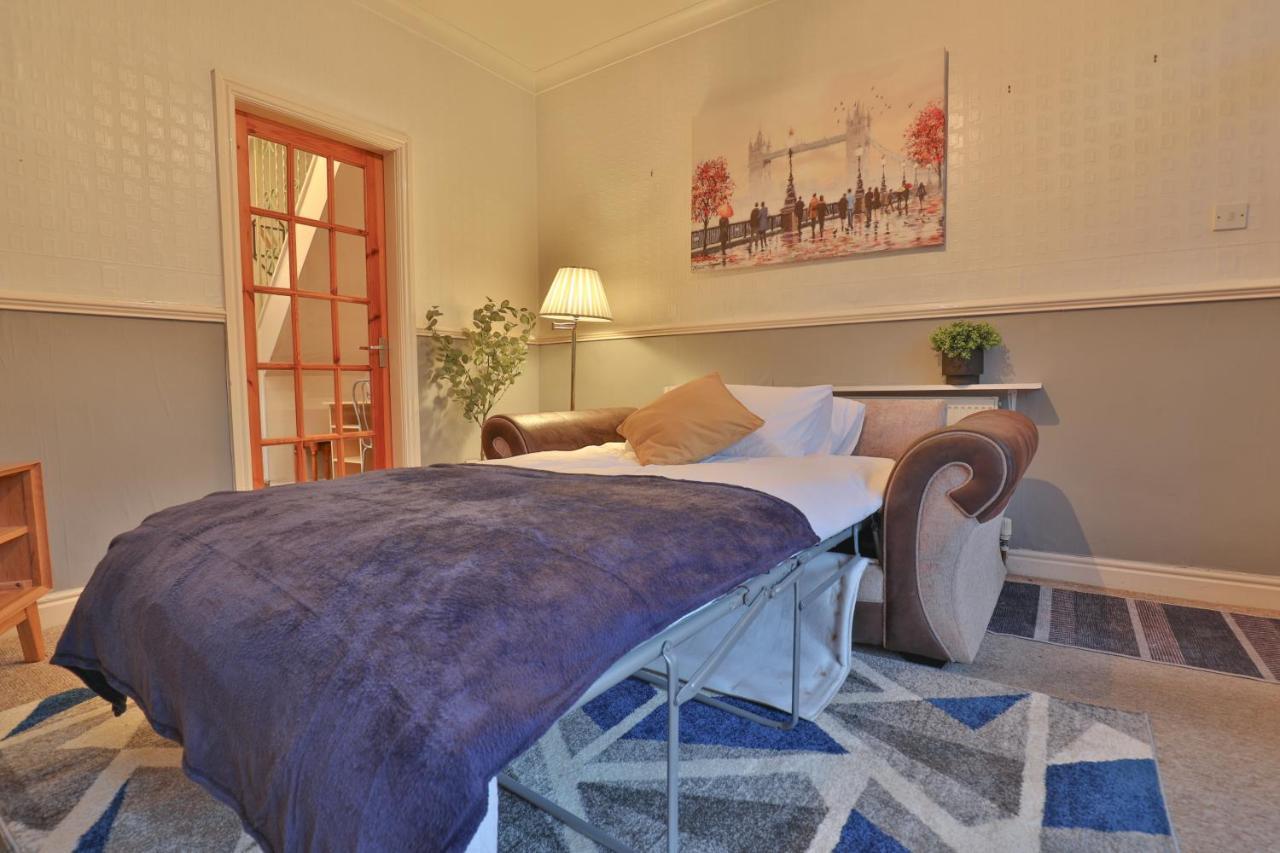 Devon St - Cozy Home, Free Easy Parking! Кингстон-апон-Халл Экстерьер фото